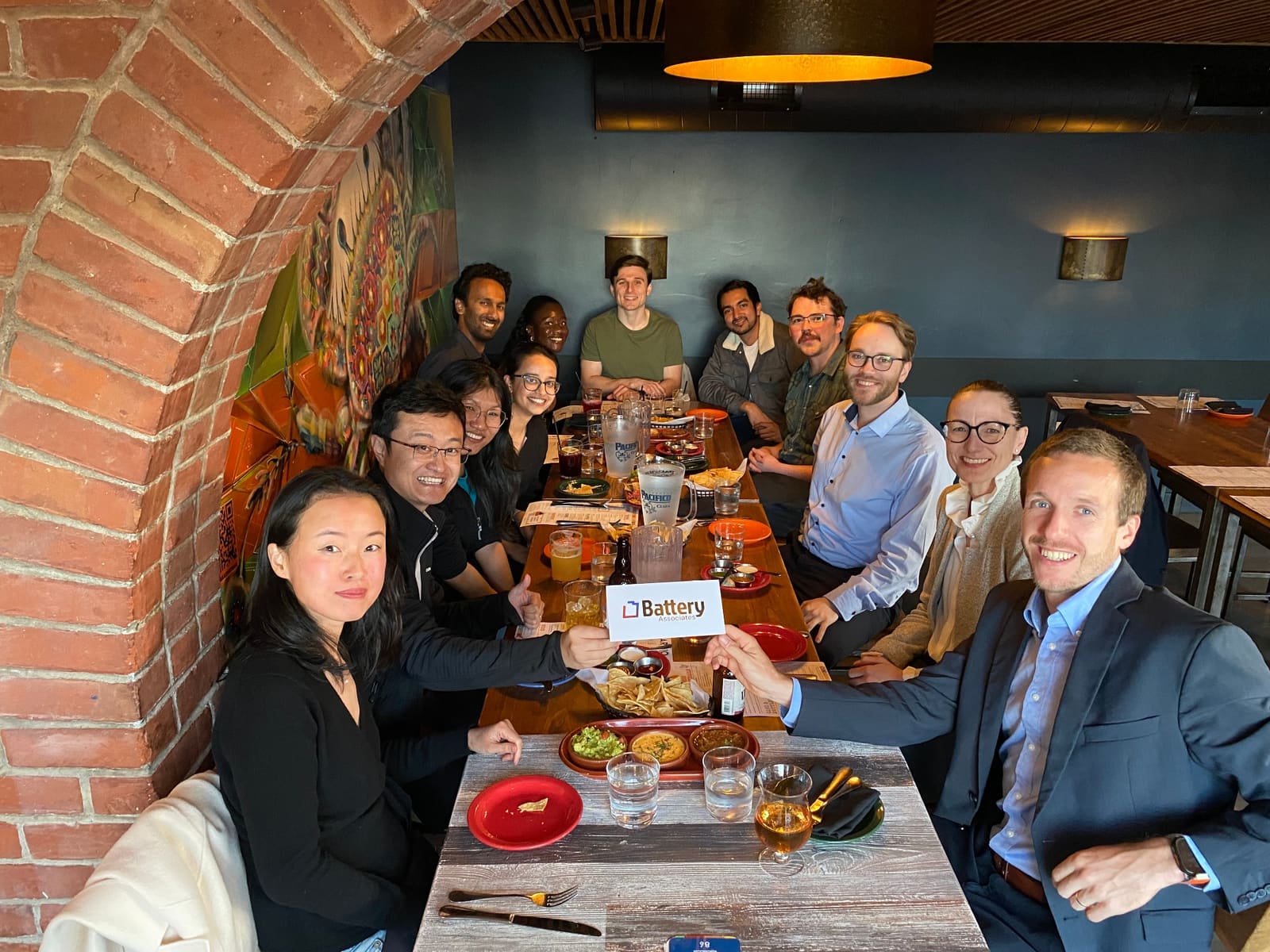 BatteryMBA alumni dinner, graduates connecting over a meal